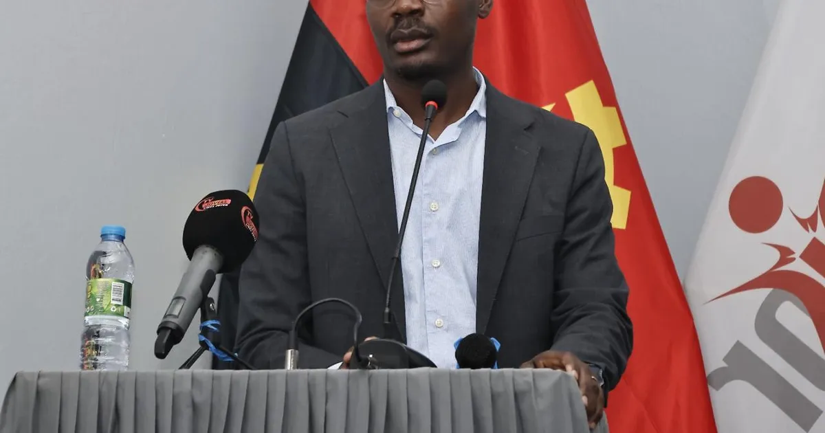 Gestão e fiscalização da publicidade exterior discutidas em Luanda