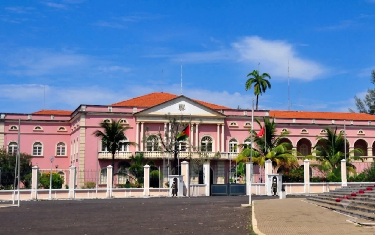 Candidatos defendem Justiça forte para travar a corrupção em São Tomé e Príncipe