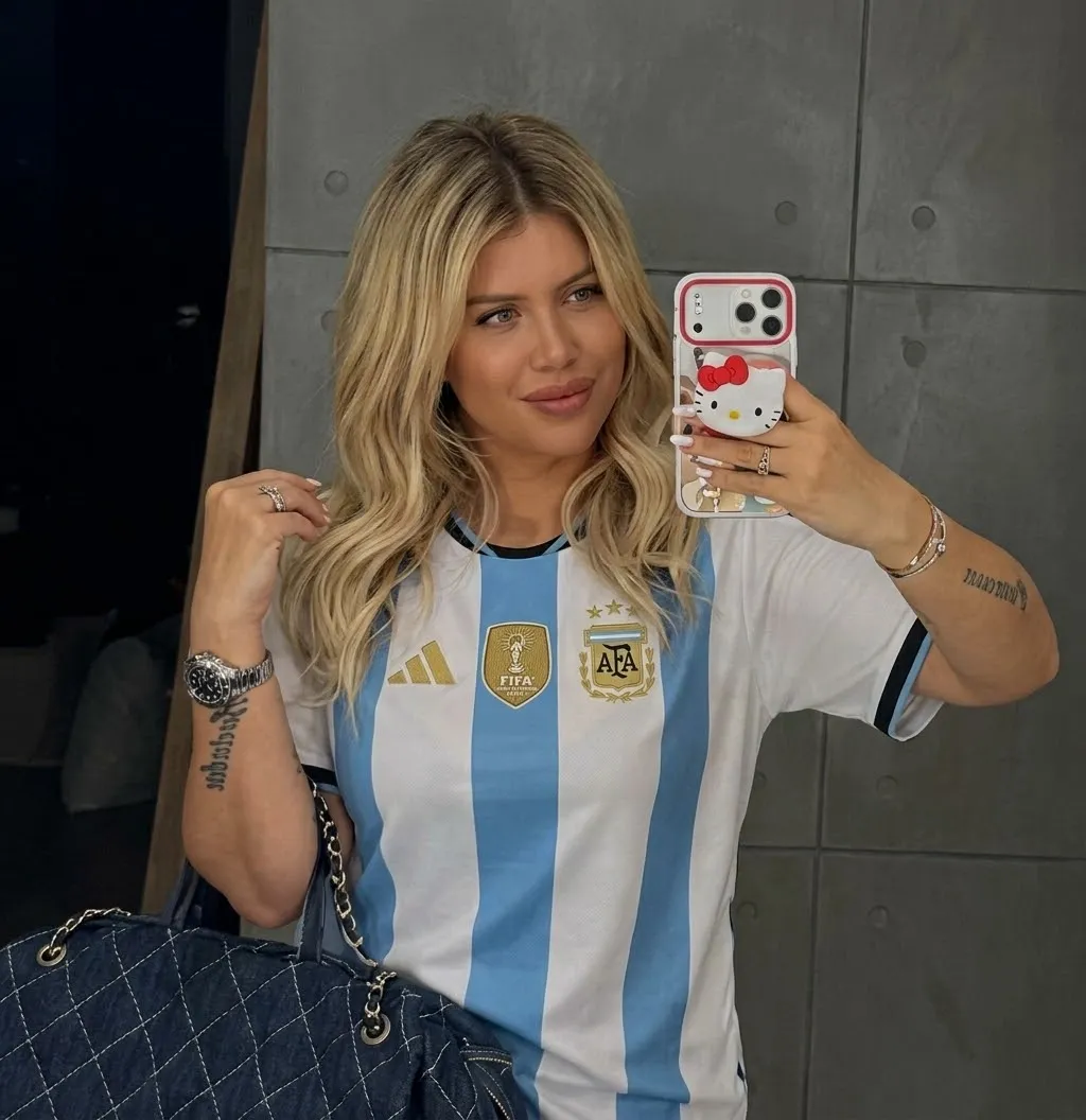 Camisola da Argentina com nome de Icardi é vendida por cerca de 12 euros