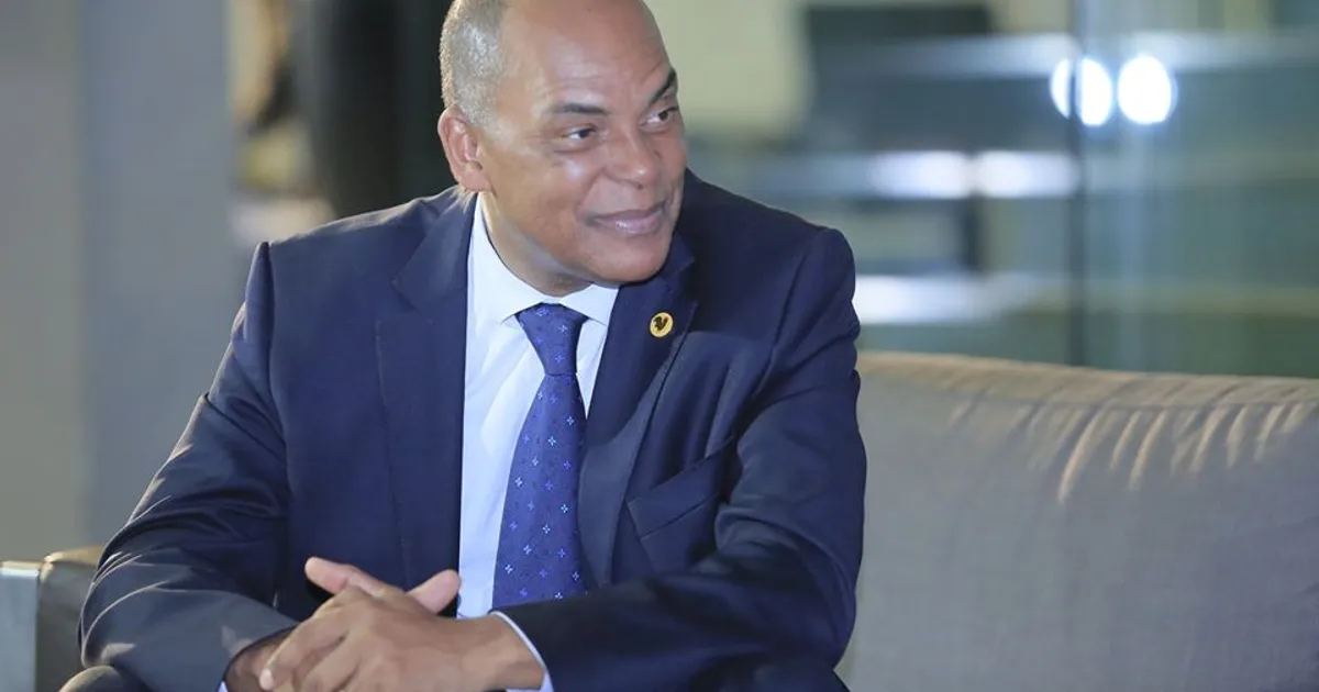 Costa Júnior destaca papel de “Nandó” na consolidação da paz e reconciliação nacional