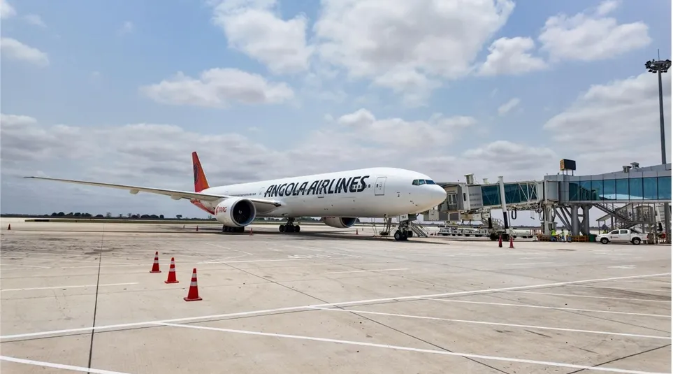 TAAG recupera dois aviões e reforça voos nacionais e internacionais