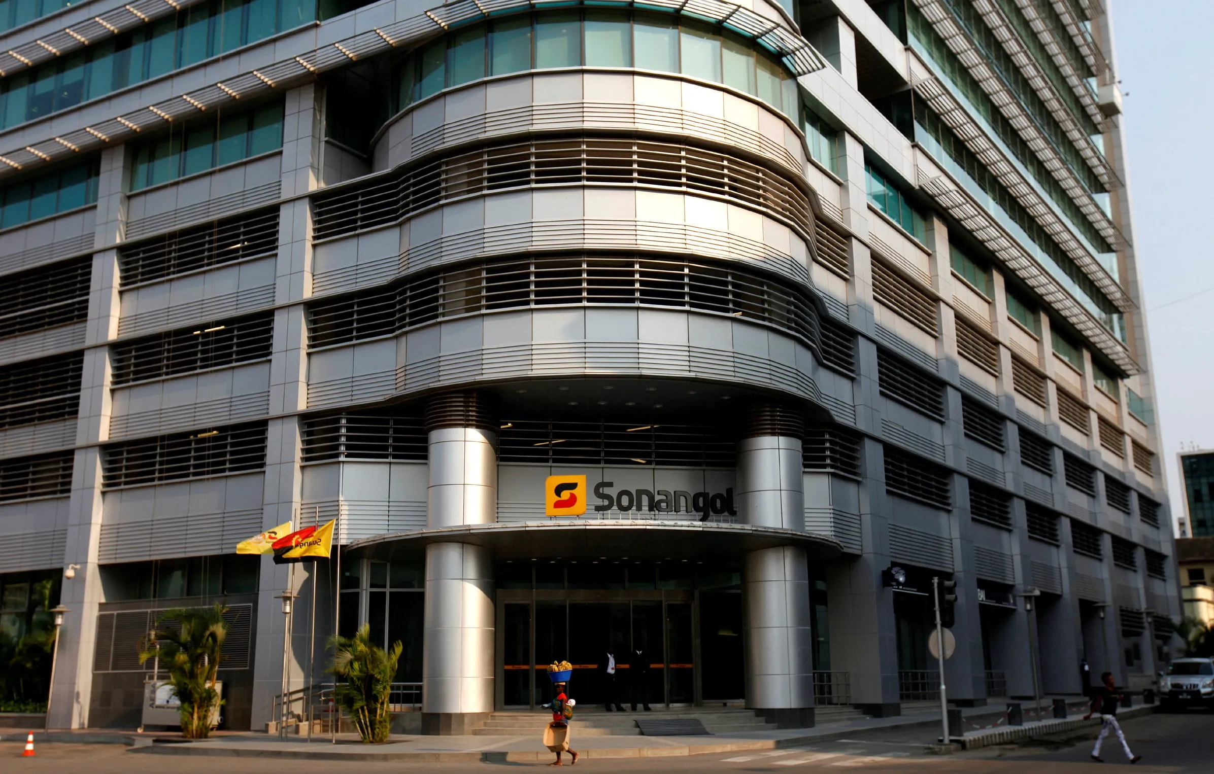 Lucro da Sonangol atinge 946 milhões de dólares