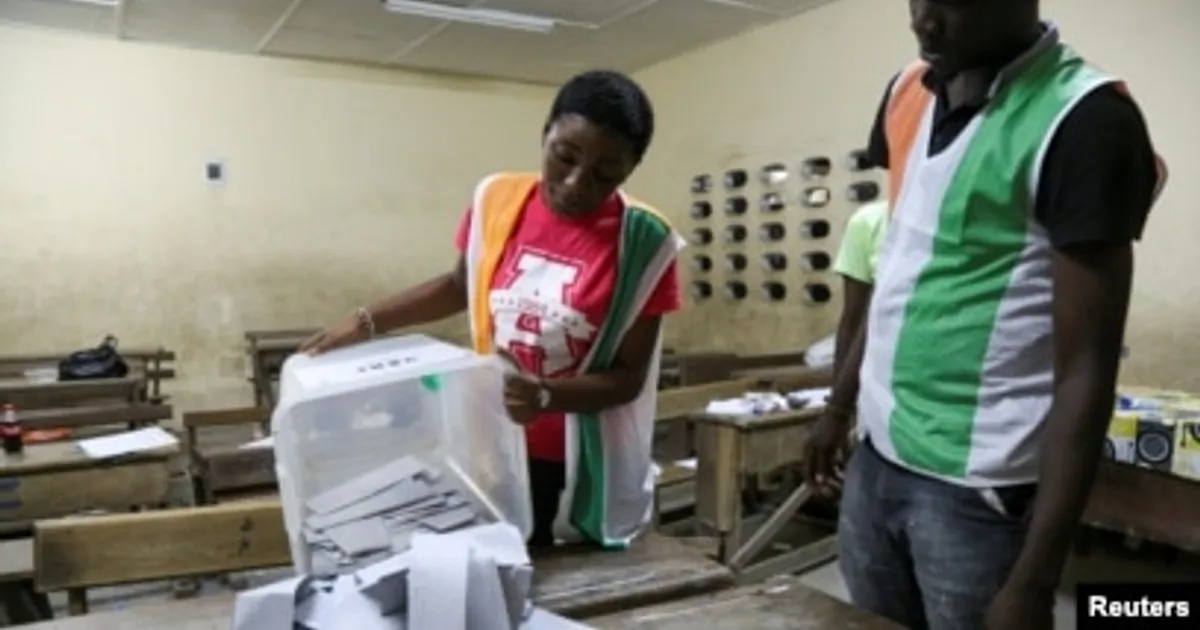 Quatro candidatos da oposição excluídos das listas eleitoras na Costa do Marfim