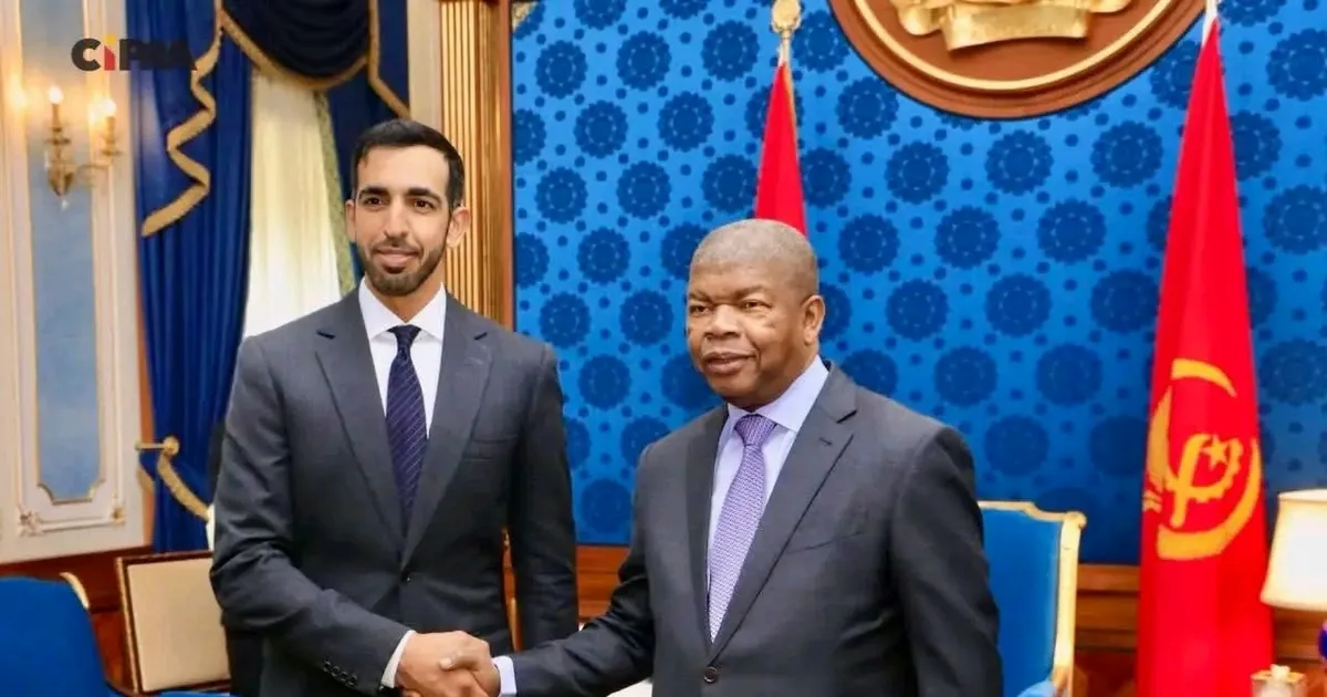 João Lourenço e Sheikh Shakhboot Al Nayan abordam reforço de cooperação