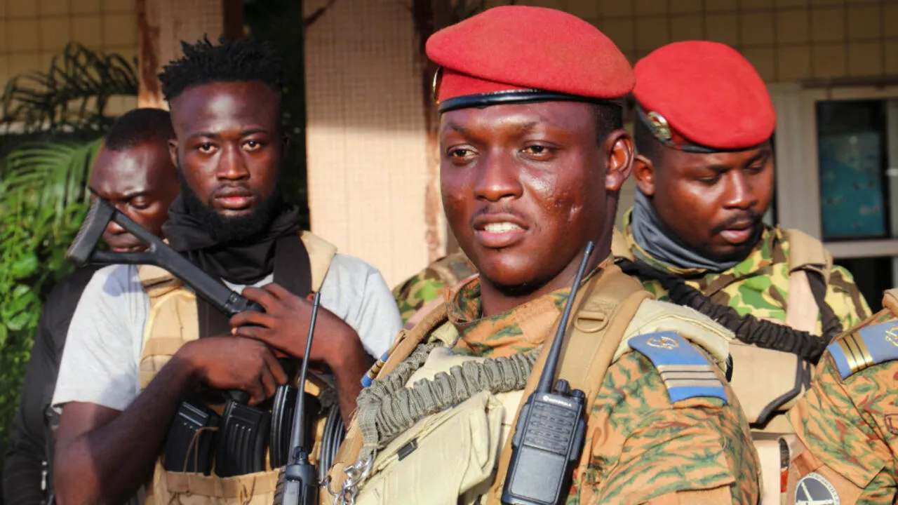Burkina Faso acusa TV5 Monde de apologia ao terrorismo e suspende emissão