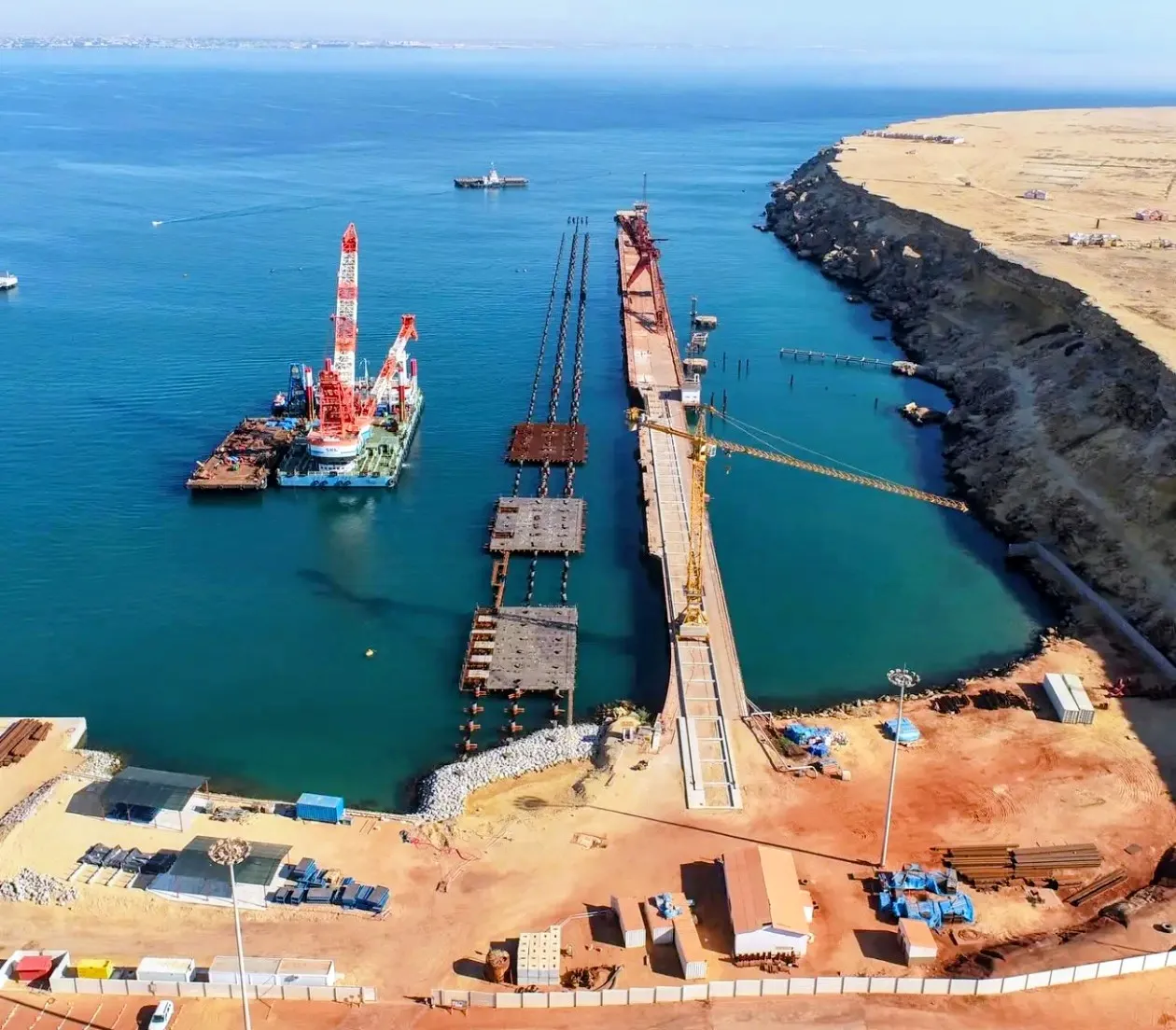 Governo cede a pedidos e amplia prazo para propostas do Corredor do Namibe