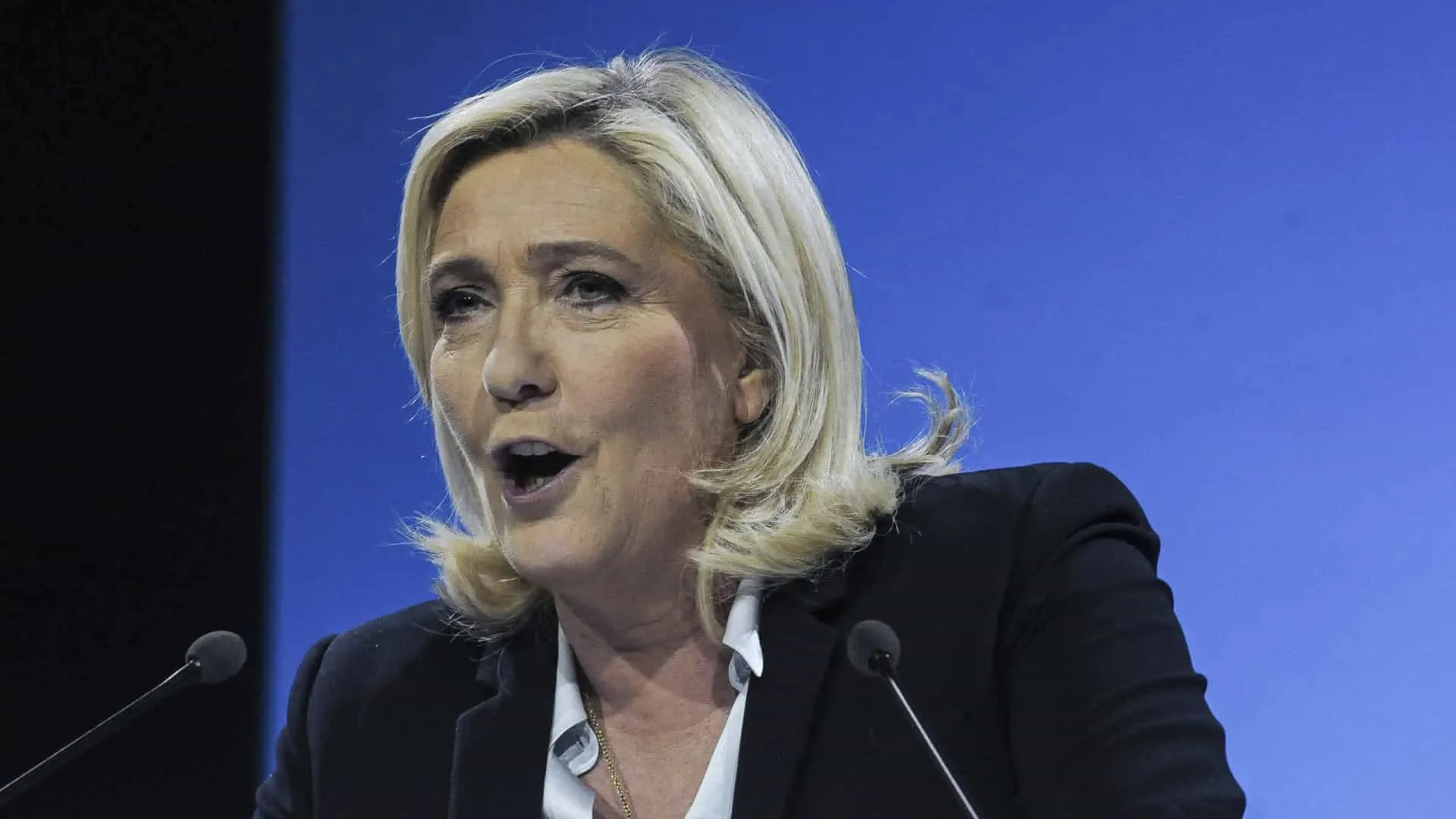 Marine Le Pen lança candidatura à presidência francesa apesar da condenação