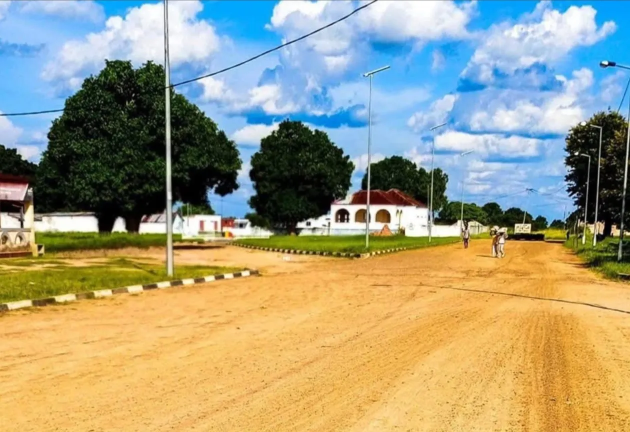 PR autoriza obras de habitação, saúde e vias rodoviárias no Moxico Leste