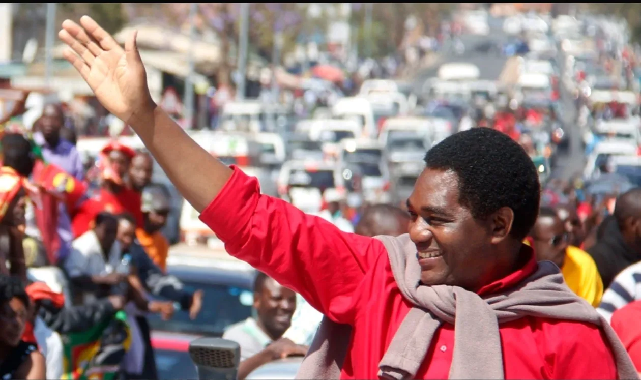 Hichilema vence eleição na Zâmbia, mas oposição denuncia processo desigual