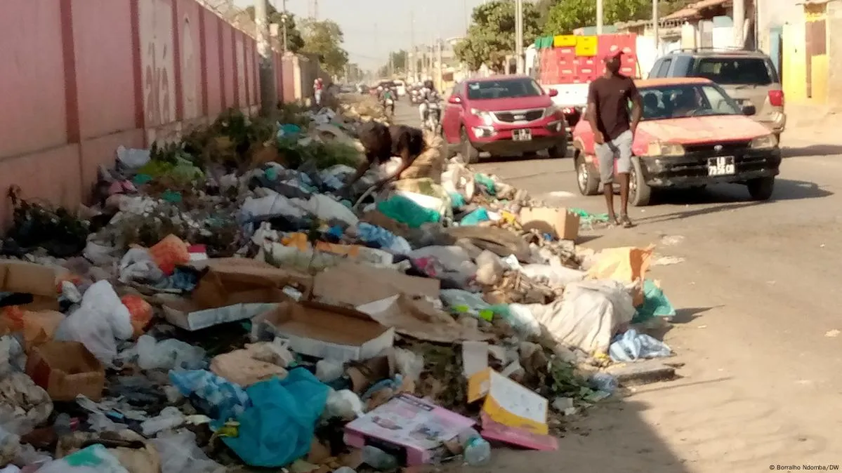 ONG teme colapso ambiental com greve da limpeza urbana em Luanda