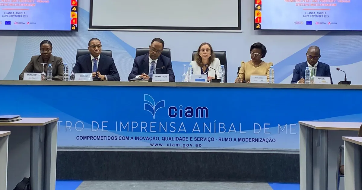 Quase 50 Chefes de Estado e de Governo presentes em Luanda na Cimeira UA-UE