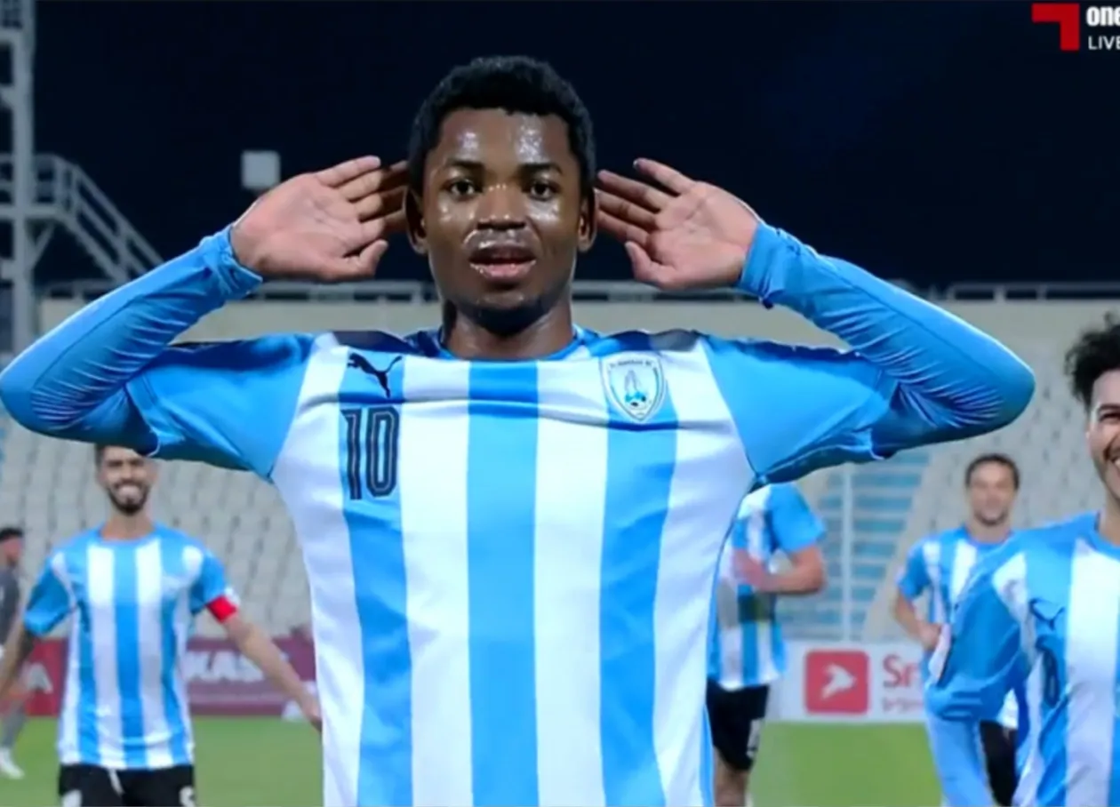 Gelson Dala pode regressar ao futebol africano pela porta do Young Africans