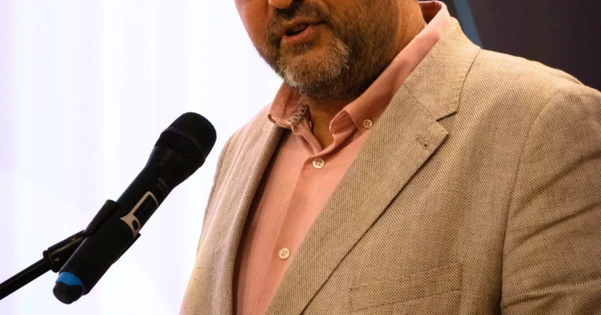 Ex-deputado do Chega julgado por crime de prostituição de menores