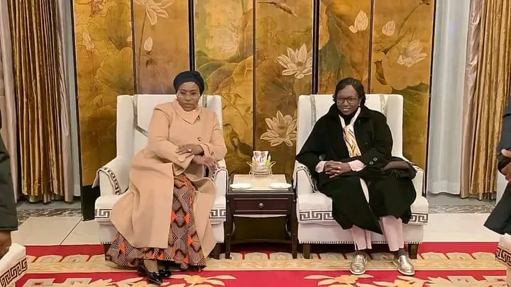 Sílvia Lutucuta na China em busca da modernização do sector da Saúde em Angola