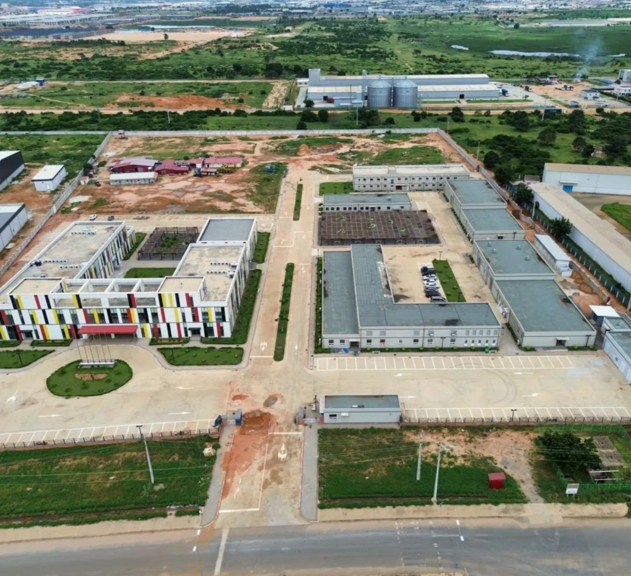Ocupação irregular atinge milhares de hectares na ZEE Luanda-Bengo e ameaça investimentos