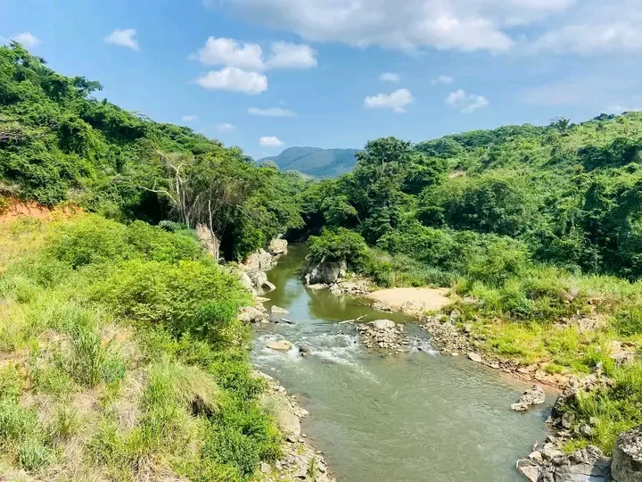 Transbordo do Rio Nzenza deixa mais de mil lavras submersas no Icolo e Bengo