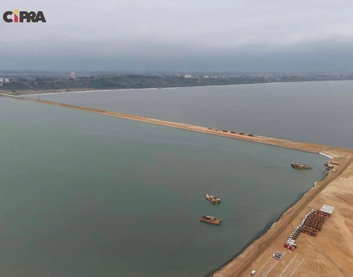 Admitidas três propostas no concurso para a concessão do Terminal de Águas Profundas do Caio em Cabinda