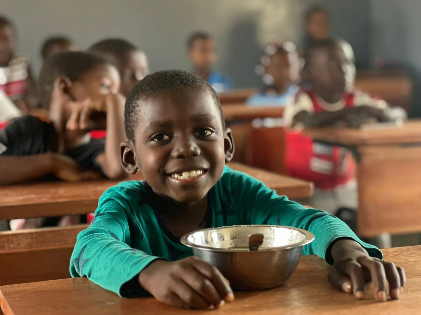 Icolo e Bengo: mais de sete mil estudantes beneficiam de alimentação escolar