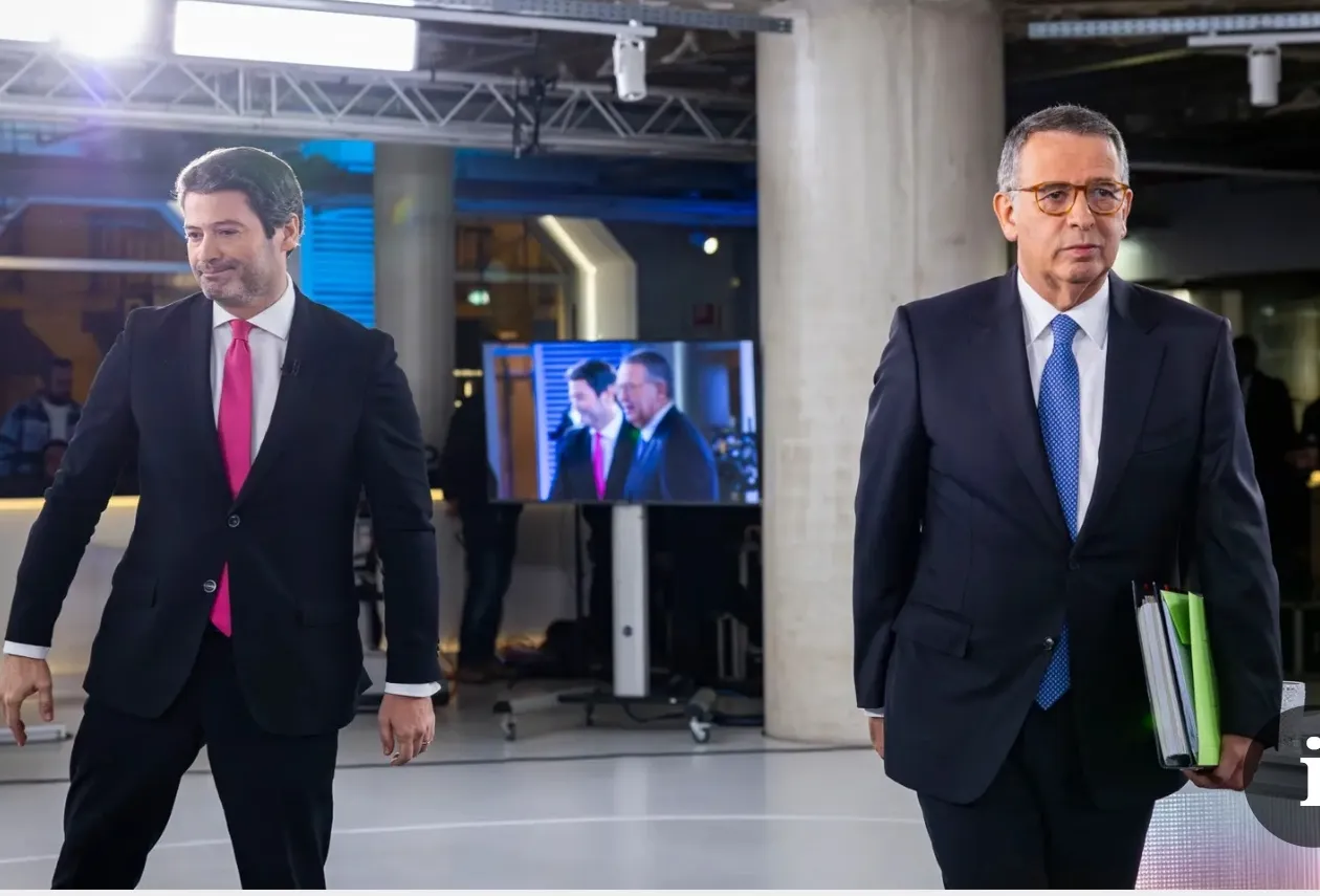 Presidenciais em Portugal entram na reta final com vantagem de Seguro e pressão sobre Ventura