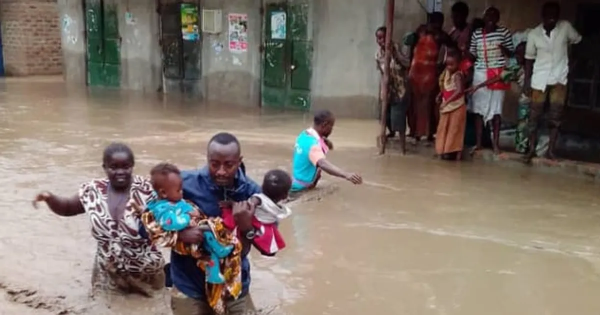 Uganda: pelo menos 20 mortos e 113 desaparecidos em deslizamentos de terra