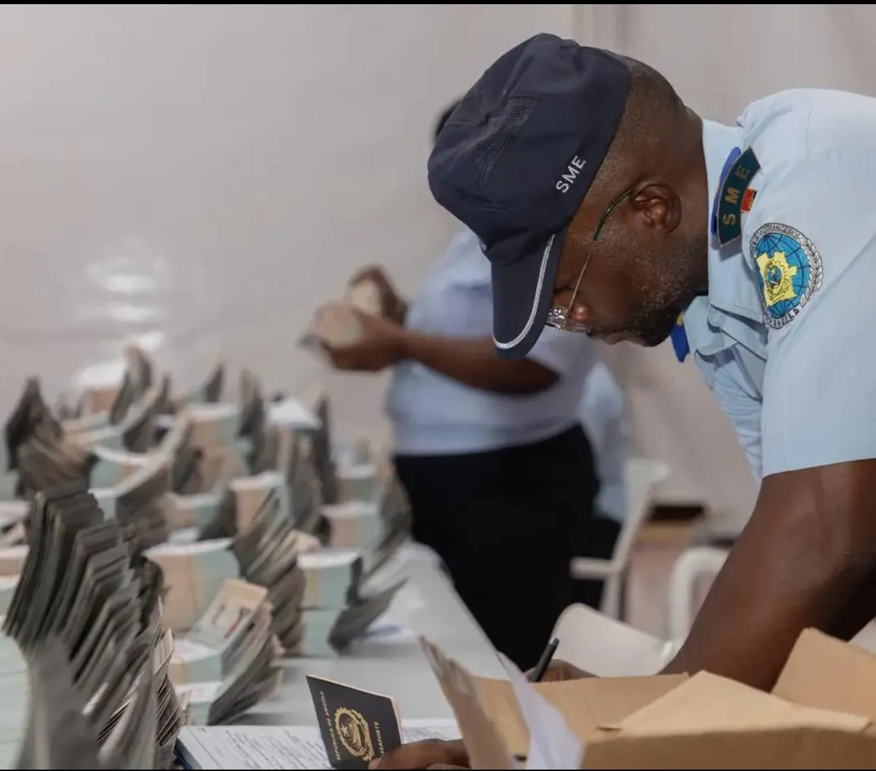 SME garante cobertura total do passaporte electrónico em todas as províncias