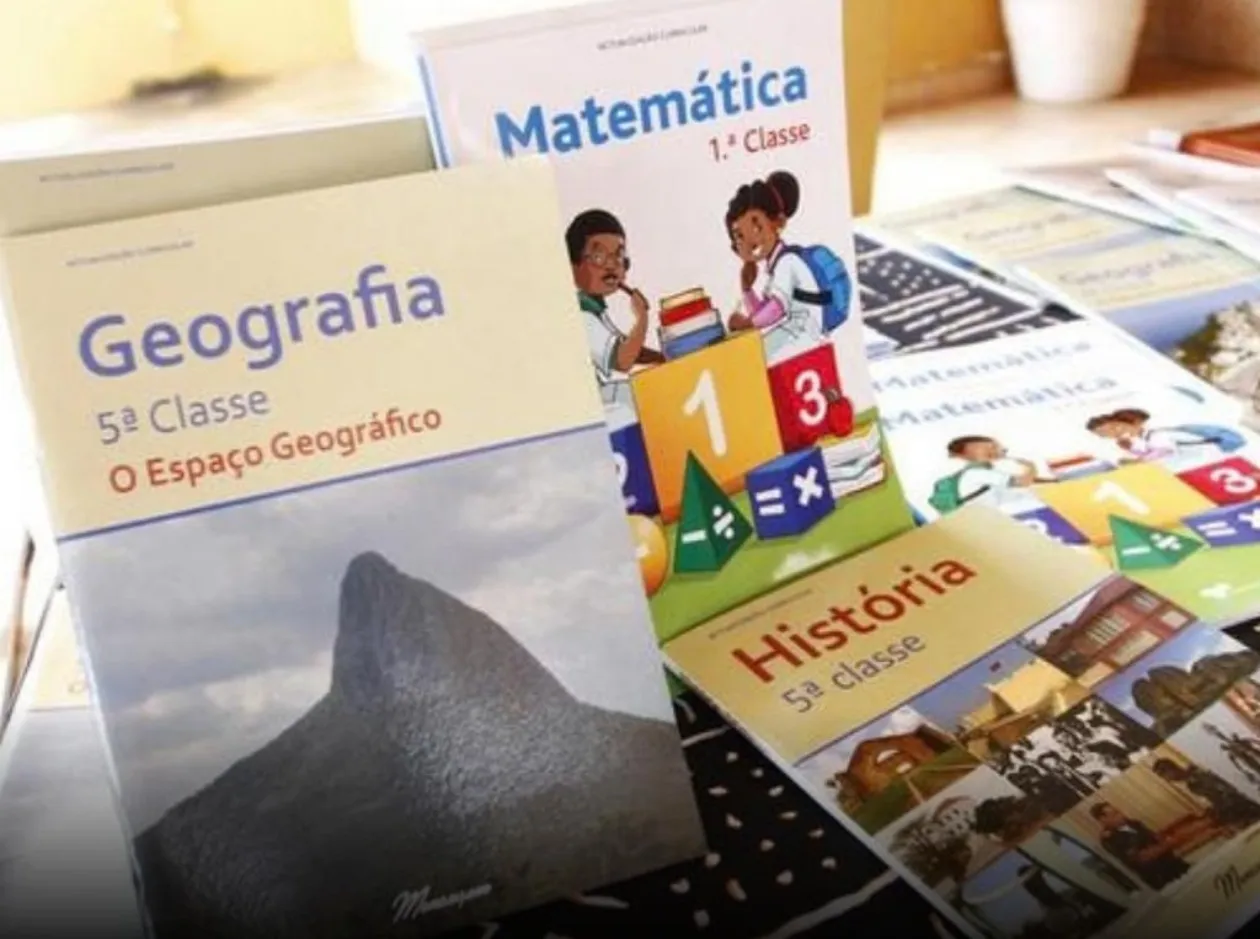 Executivo admite falhas na distribuição de manuais escolares gratuitos