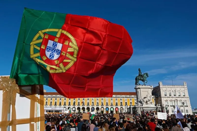 Portugueses processam empresa eléctrica espanhola e pedem indemnizações de “centenas de milhões”