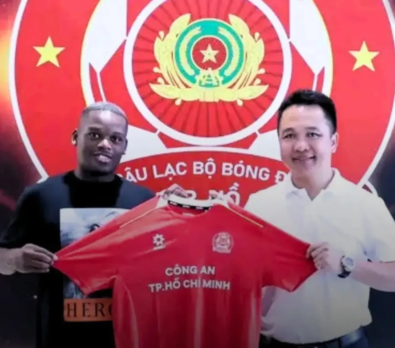 Aldair Ferreira reforça campeão do Vietname e estreia-se no futebol asiático