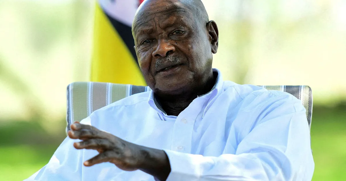 Uganda: Presidente Museveni apresentado oficialmente como candidato a sua própria sucessão