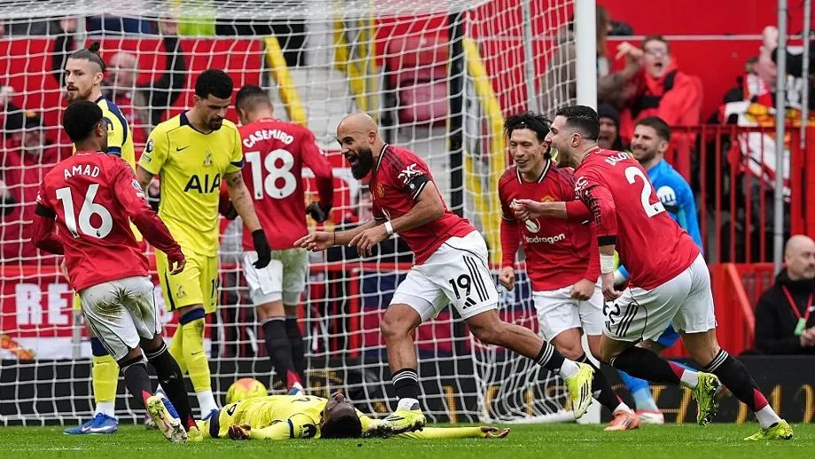 Manchester United soma 4ª vitória consecutiva na Premier League