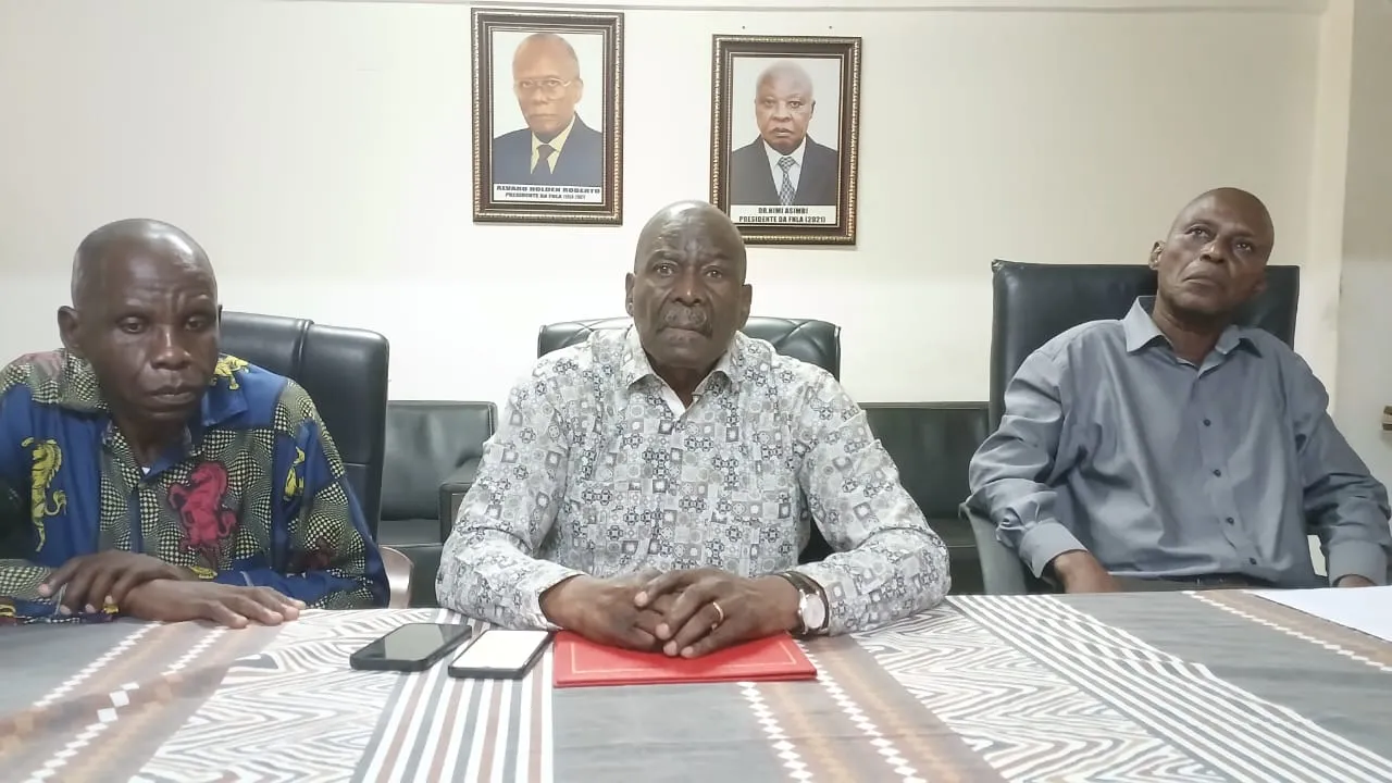 Ngola Kabango minimiza anúncio de sanção e nega ter inviabilizado conferência de imprensa