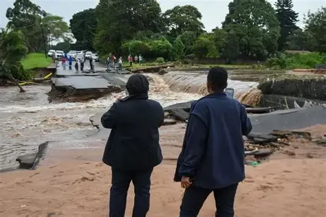 África do Sul declara estado de desastre nacional devido as enchentes