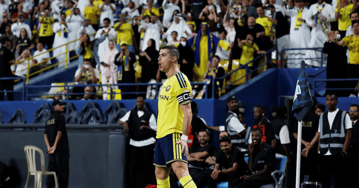 Cristiano Ronaldo marca hat-trick e aproxima-se dos mil golos