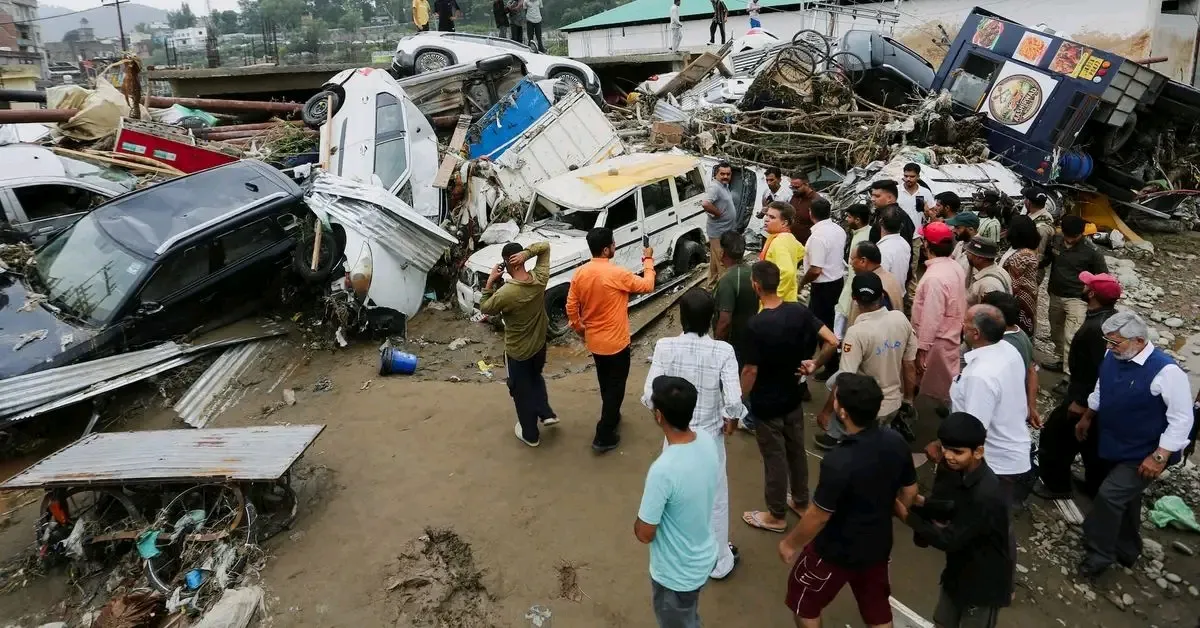 Inundações e deslizamentos no norte da Índia provocam pelo menos 25 mortes
