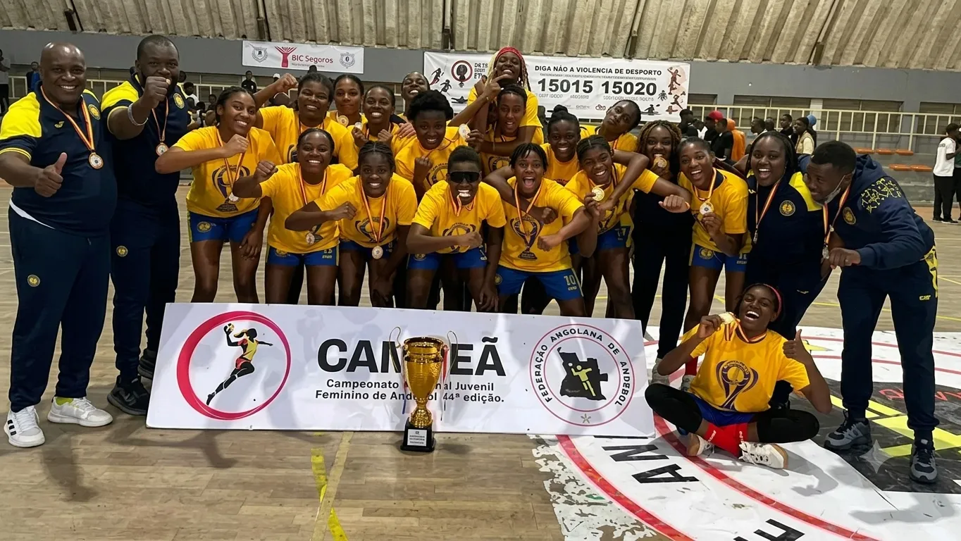 Tricolores conquistam Nacional Juvenil Feminino de Andebol
