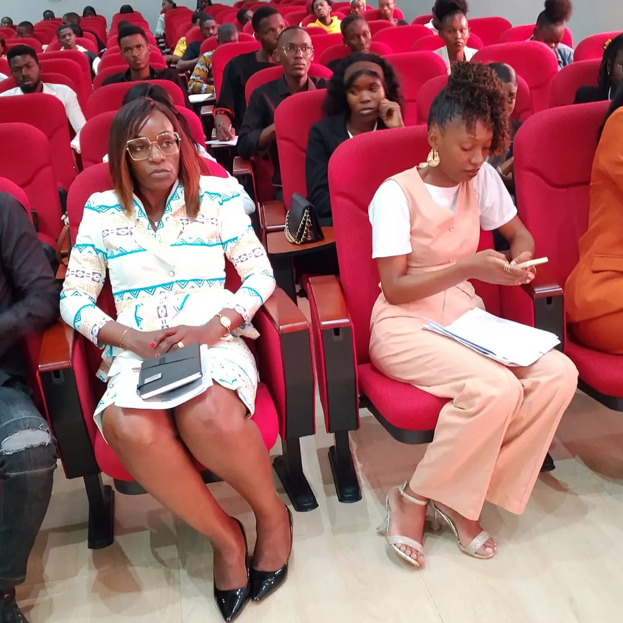 Estratégia de marketing baseada no consumo junta especialistas em Luanda