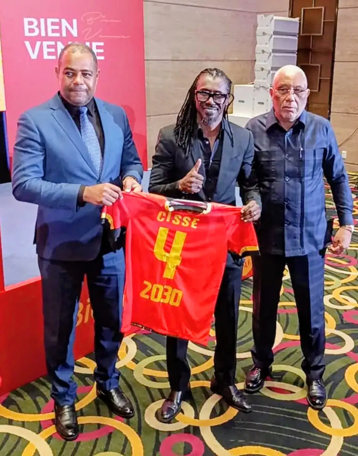 FAF apresenta Aliou Cissé como novo seleccionador e reforça ambição dos Palancas Negras