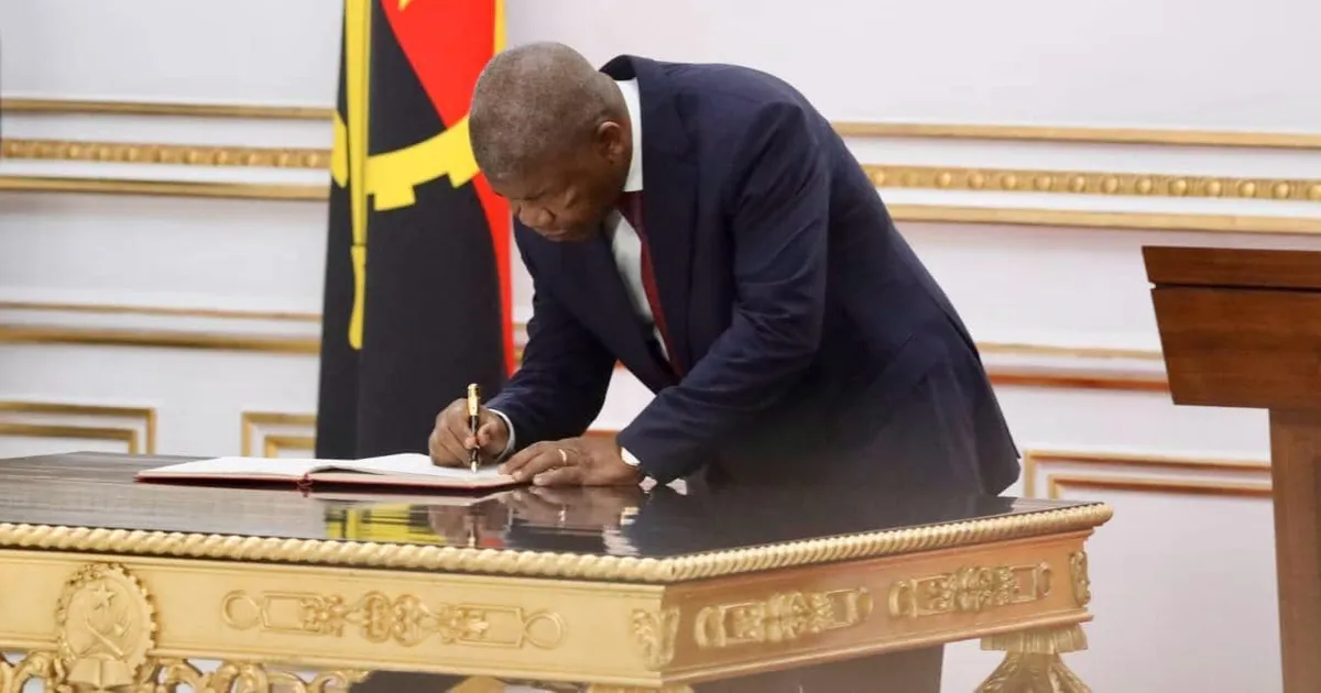 Presidente da República autoriza obras de reabilitação e construção dos portos pesqueiros do Porto Amboim, Cabinda e Namibe