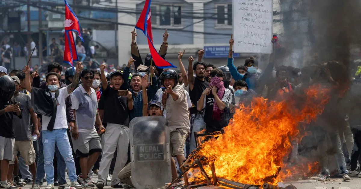 Nepal: famílias mantêm vigílias nas ruas e número de protestos aumentam no país