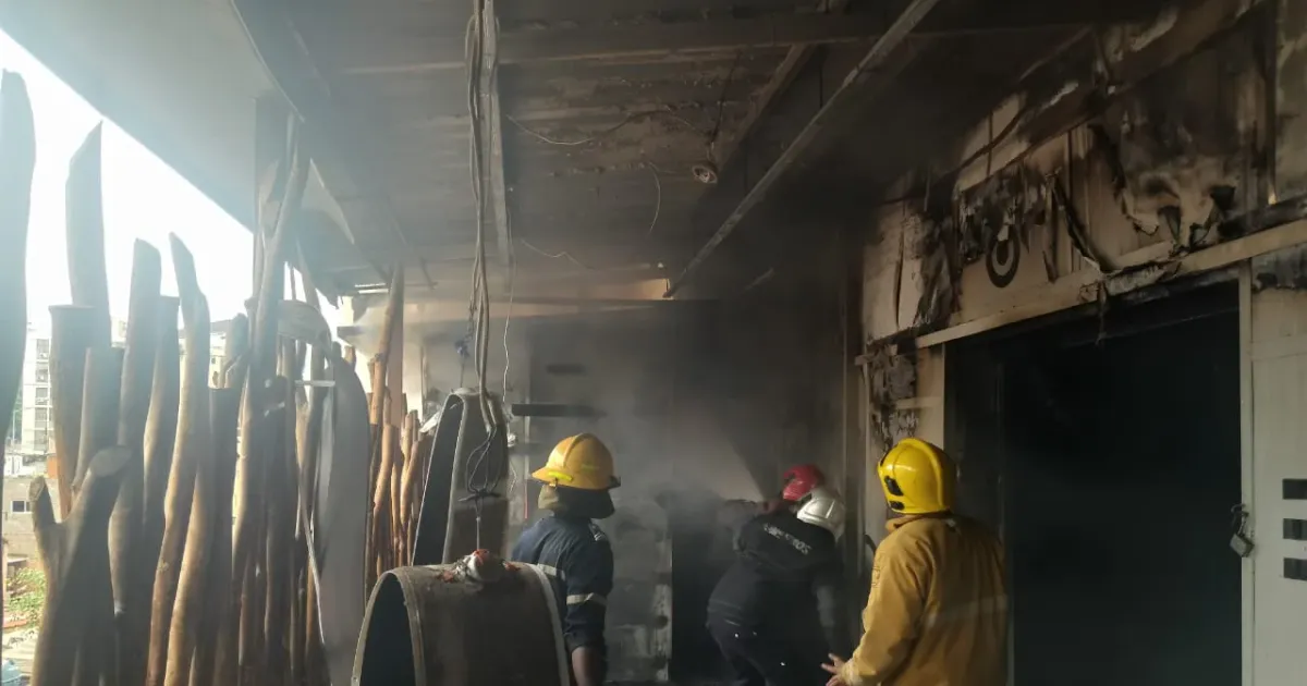 Curto-circuito apontado como causa do incêndio no edifício Rainha Njinga em Luanda