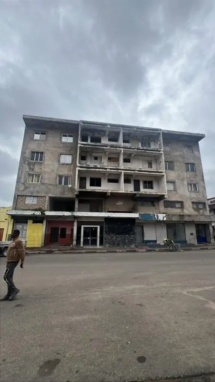 Edifícios da Viação e Trânsito e Hotel Kuito no Bié demolidos pelo Governo