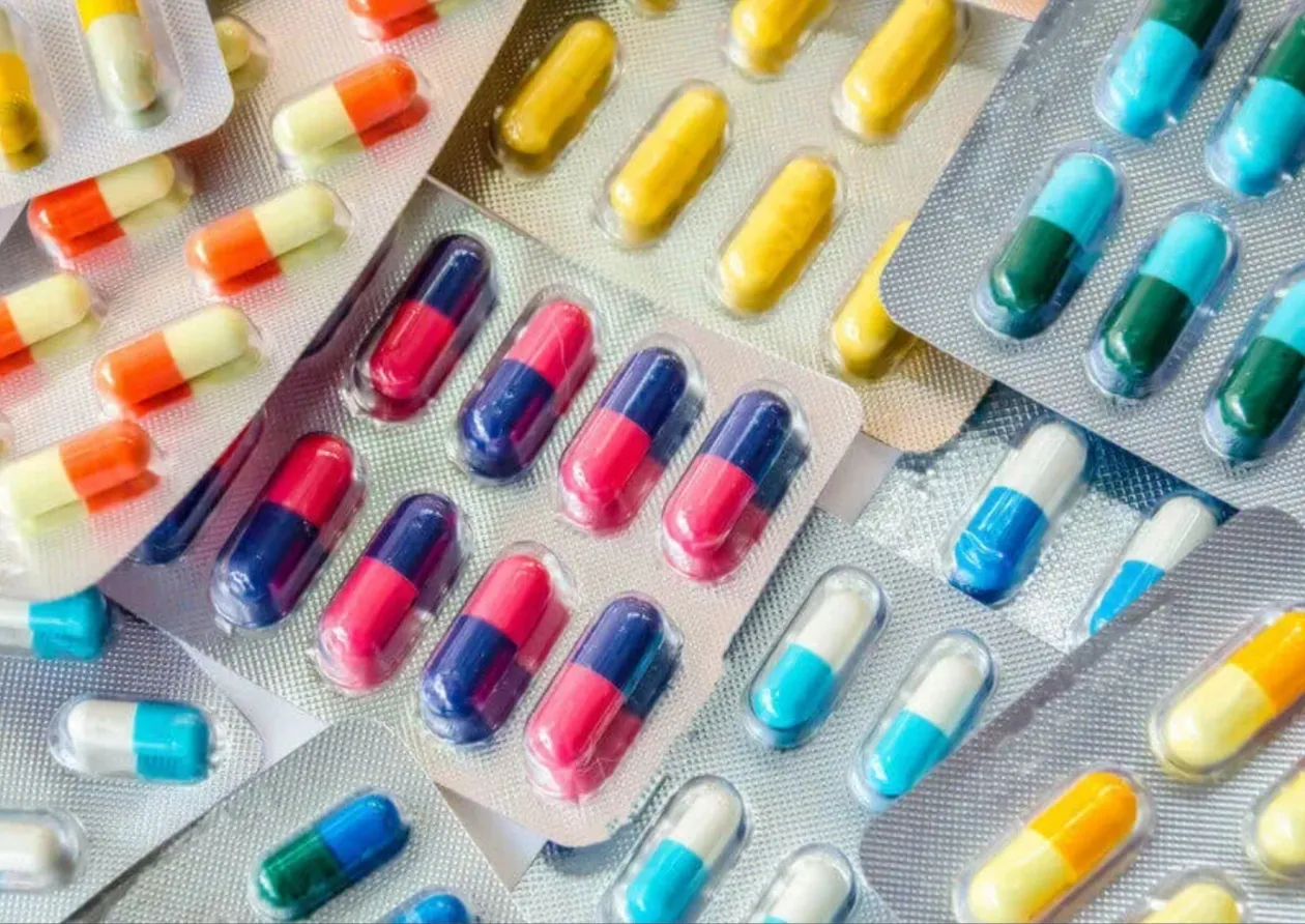 “Antibióticos não devem ser usados para tratar gripes e resfriados”, alerta pediatra