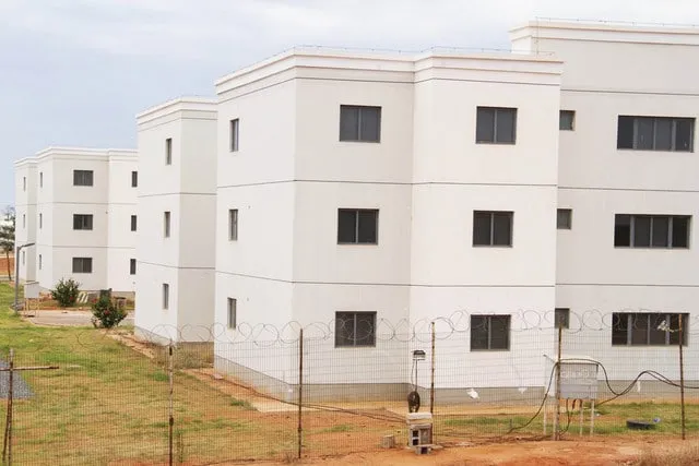 Governo anuncia construção de casas sociais para as vítimas das cheias em Benguela