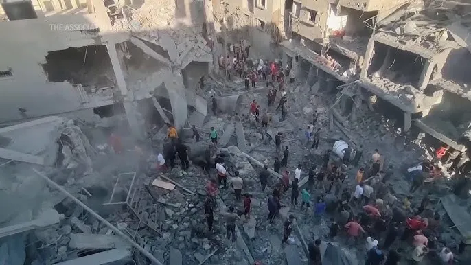 Ataque israelita atinge funeral e faz sete mortos em Gaza