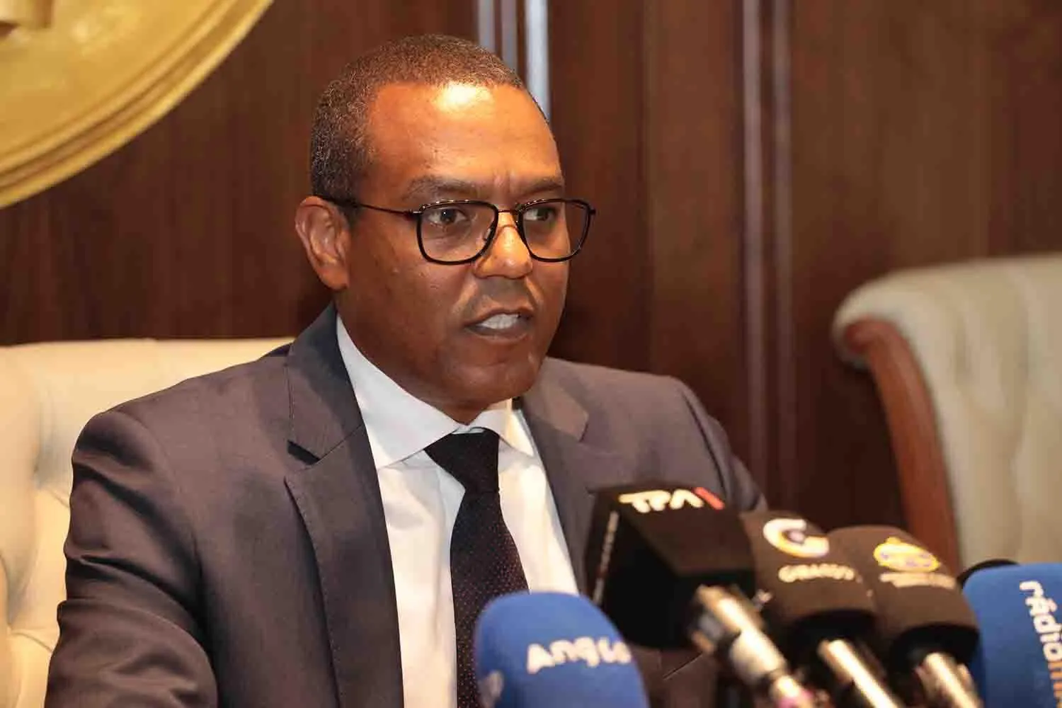 Energia, petróleo e diamantes lideram cooperação económica entre Angola e Botswana