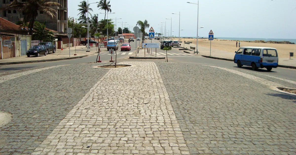 Circulação automóvel na Ilha de Luanda condicionada na sexta-feira por duas horas