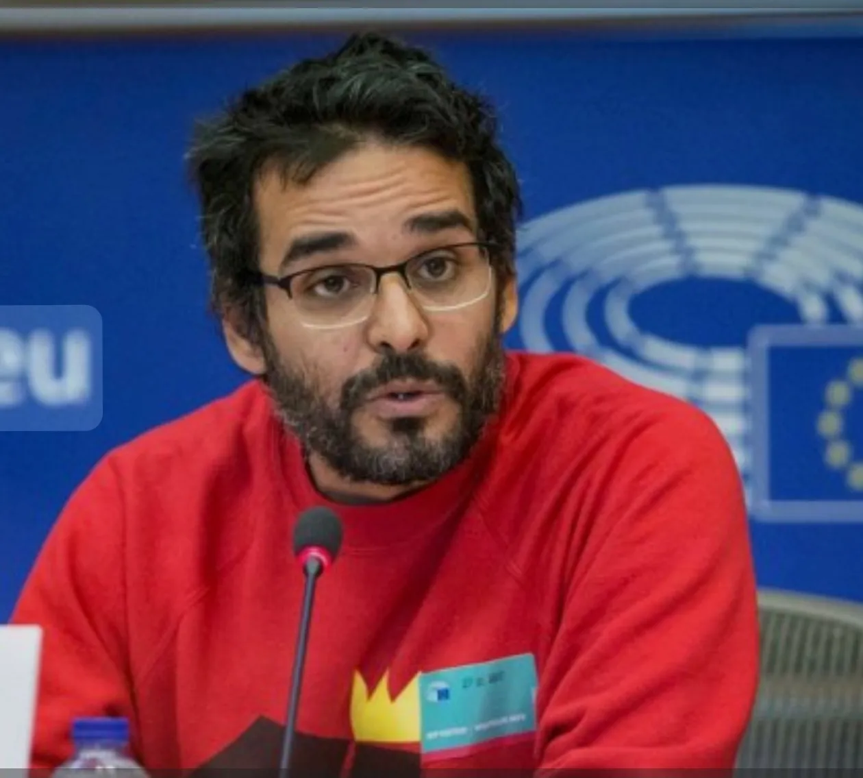 Luaty Beirão critica fragilidade dos partidos da oposição e questiona cenário político em Angola