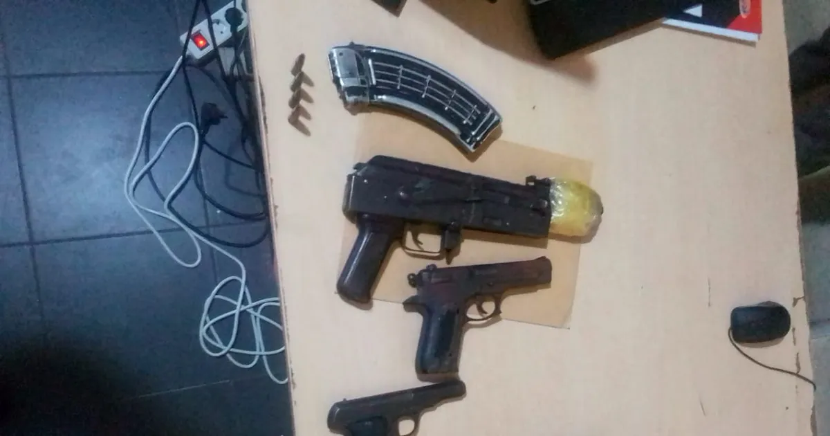 Detidos 11 cidadãos no Zaire por posse ilegal de armas de fogo