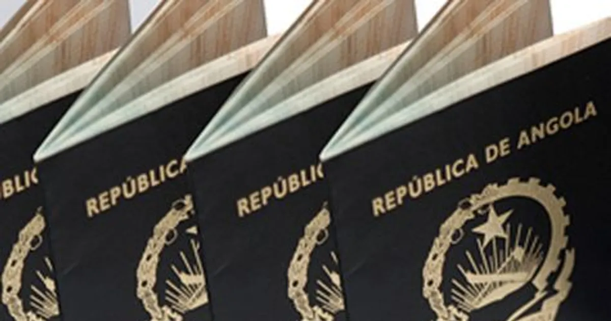 Titulares de passaportes diplomáticos e de Serviço isentos de vistos para Azerbaijão