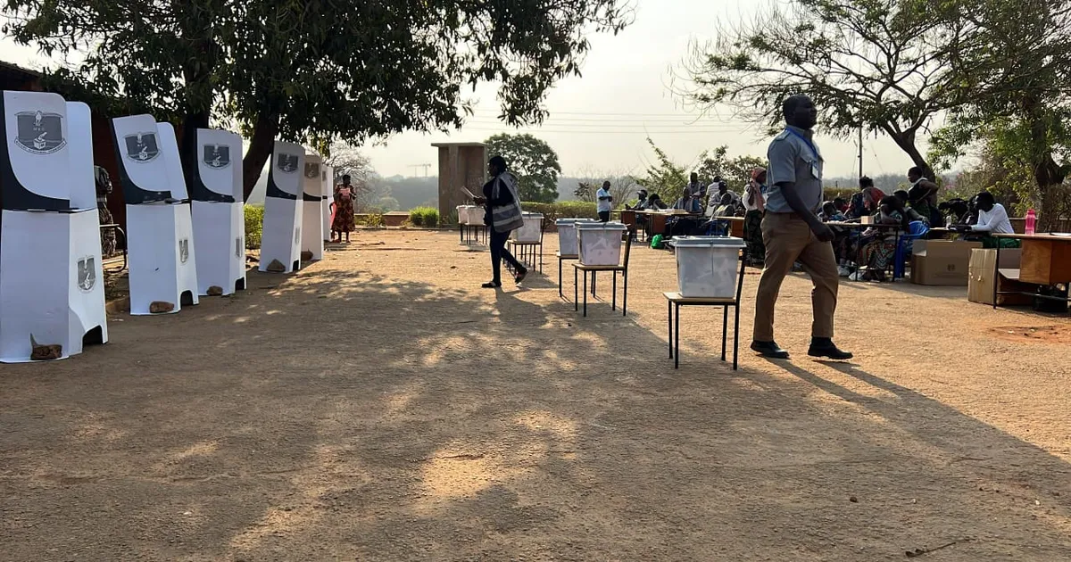 Malawi inicia contagem dos votos das presidenciais bastante disputadas